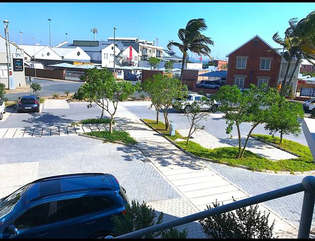 486M² OFFICE TO LET IN POINT WATERFRONT